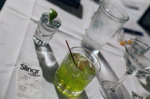 Slingr – Buy someone a drink from anywhere in the world! image